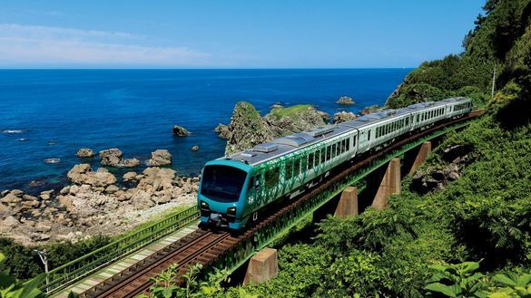 Nature’s Fusion: Resort Shirakami ‘Buna’ Train