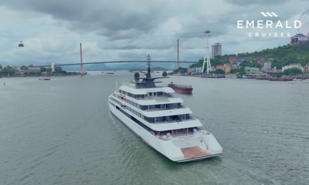 Emerald Sakara: Luxurious Seafaring Sojourn!