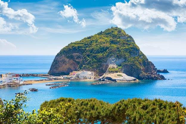 Ischia Awaits: 5 Top Reasons to Visit!